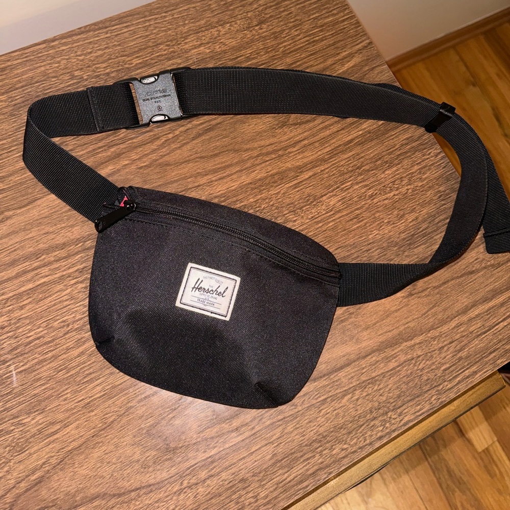 Herschel Belt bag